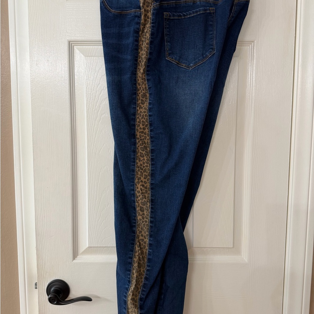 Coco + Carmen Blue Skinny Pants with Leopard Accent